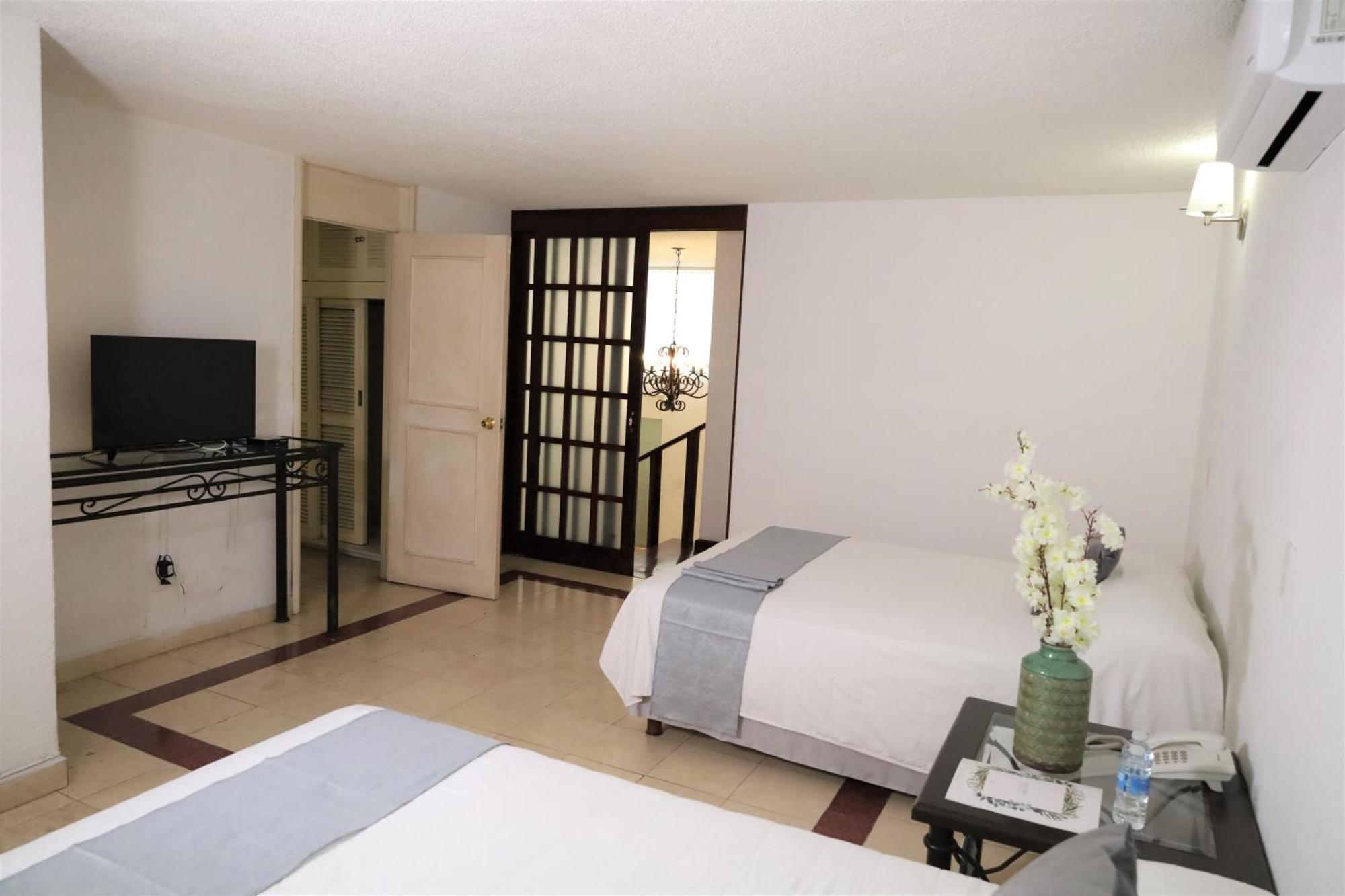 Hotel Grand Vista Cuernavaca Esterno foto